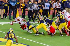 中国国家体育总局：安全有序恢复线下赛事，力争做到国内赛事应办尽办.